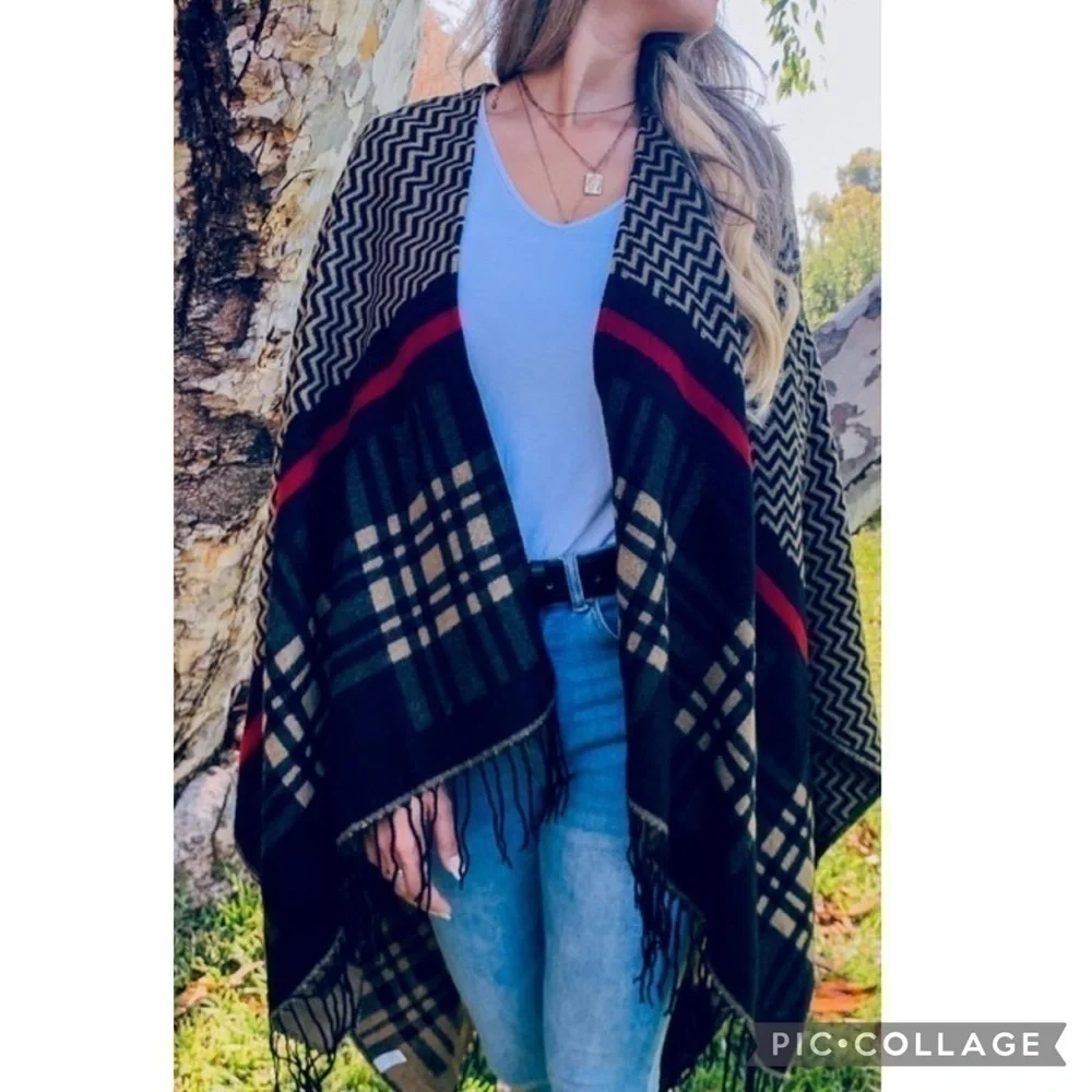 Warm n Cozy Ruana Wrap - Picture 2 of 6